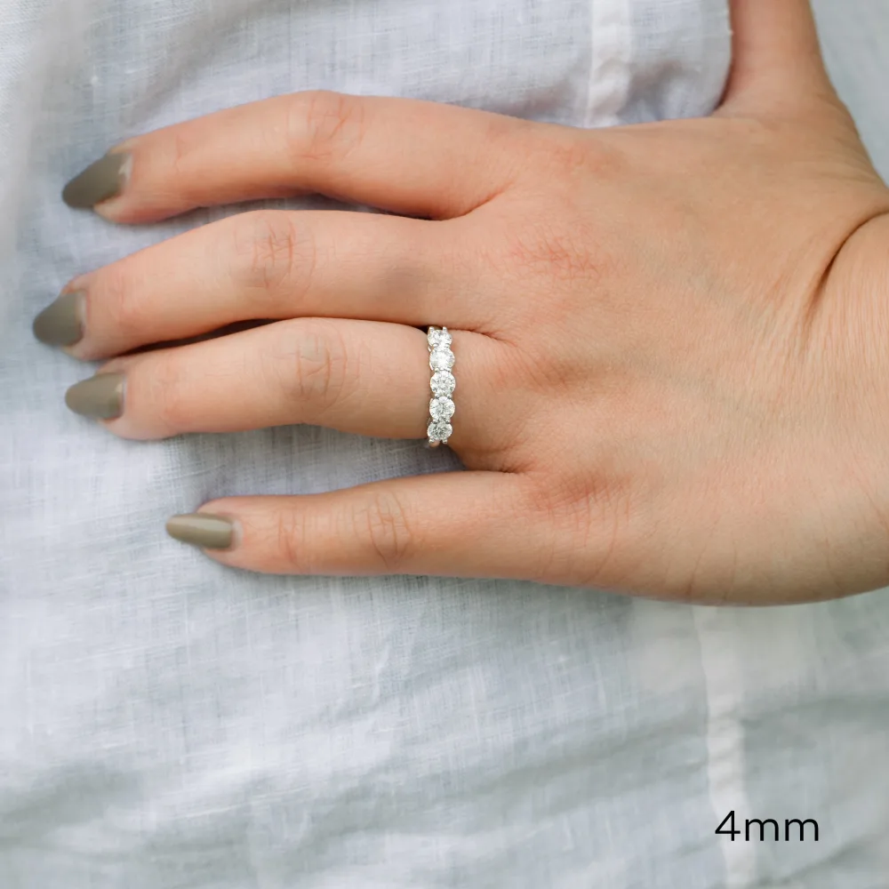 18k white gold 1.25ct round five stone lab grown diamond wedding band ada diamonds design ad 247 on model
