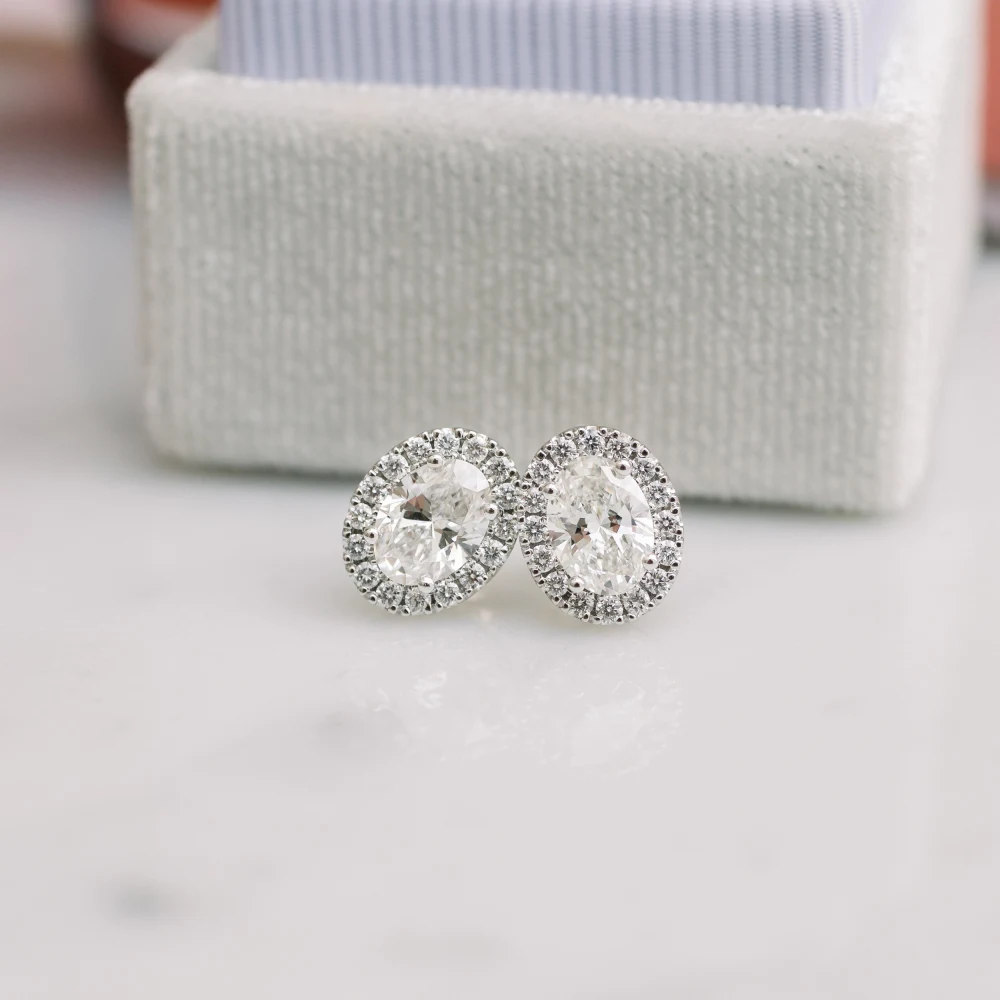 oval-lab-diamond-stud-earrings-with-halo-white-gold-ada-diamonds-design-ad-195-macro_1620331528947-AZGA03EV5RQR3Z7QYPKH