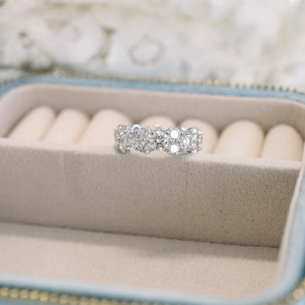 18k white gold custom alternating round lab diamond eternity band ada diamonds design ad 181 macro