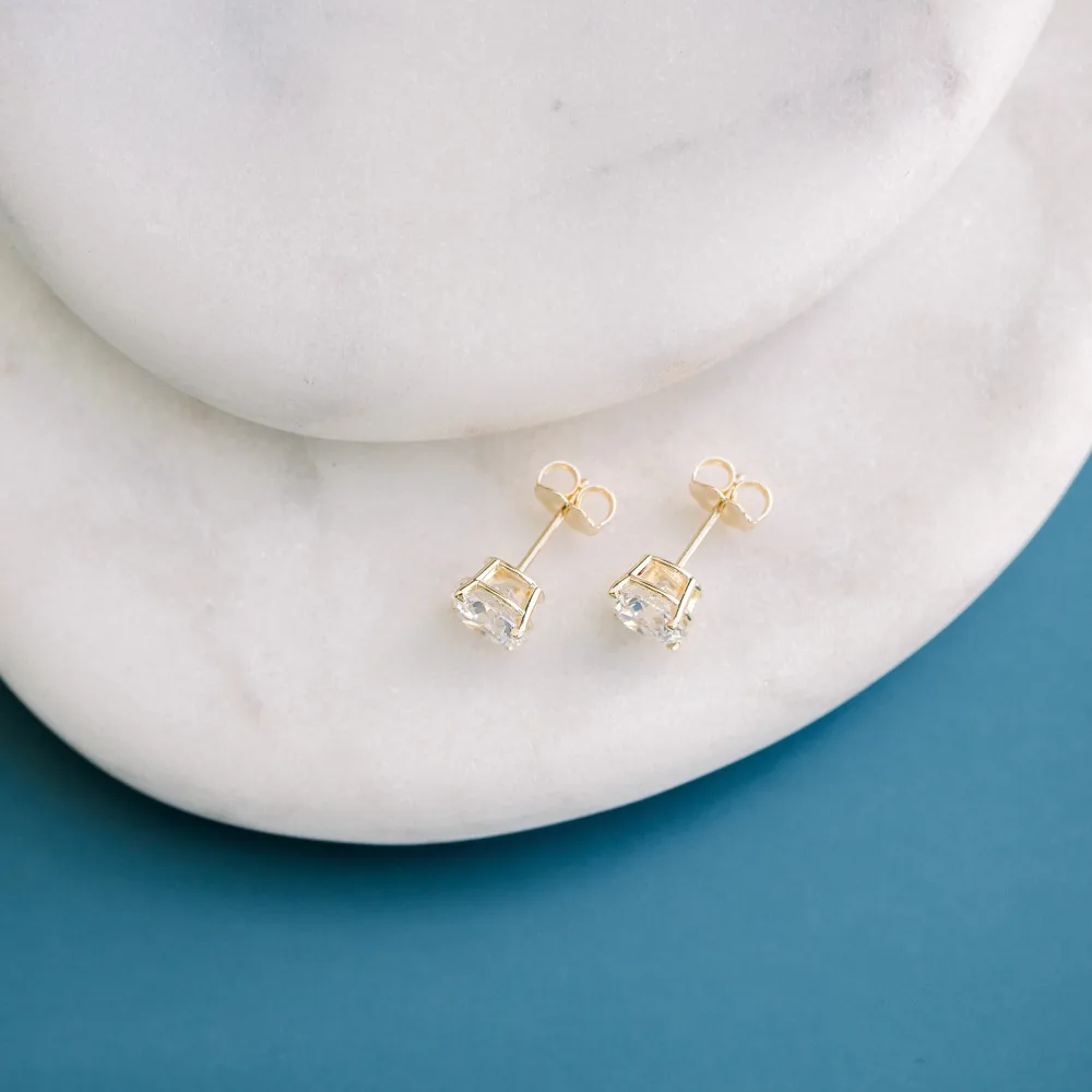 14k yellow gold 2.5 ct round lab diamond stud earrings ada diamonds design ad 001 profile view