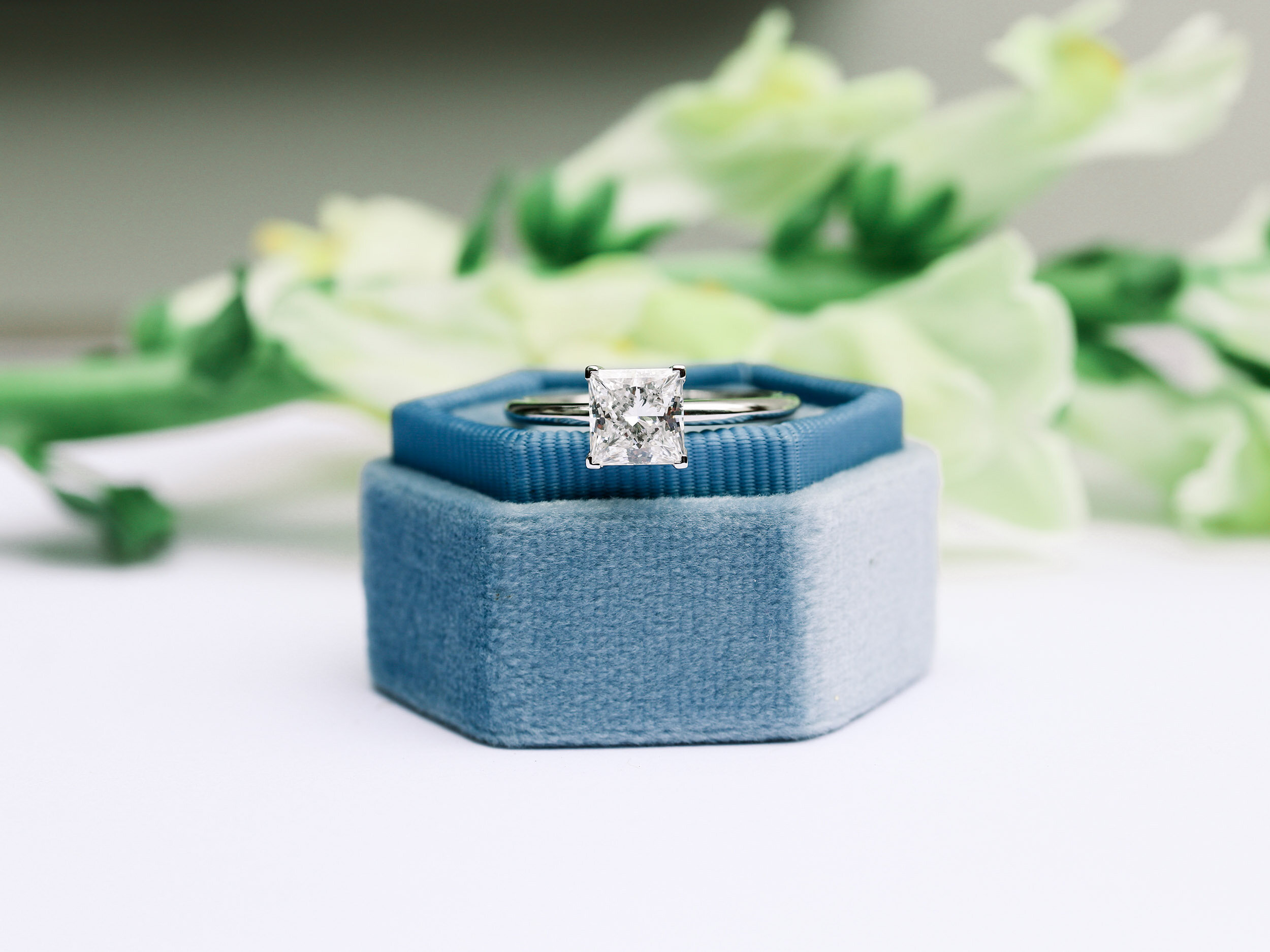 We believe an engagement ring should embody your love and reflect your  values. As the leader in diamond traceability, we're dedicated t... |  Instagram