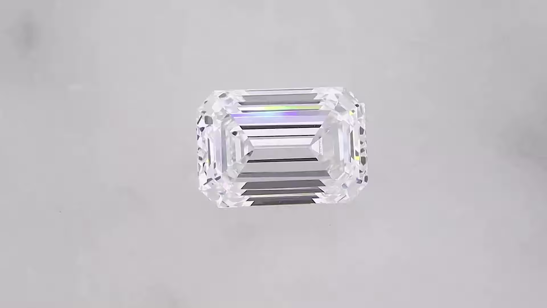 1.08ct E VVS2 Emerald